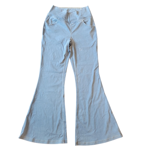 HALARA Flex High Waisted Crossover Waistband Stretch Flare Leg Denim - Picture 3 of 7